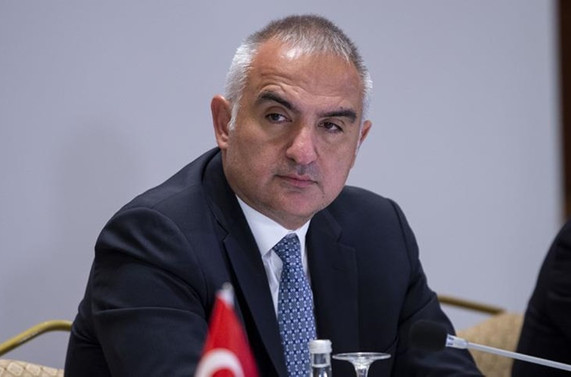 Kültür ve Turizm Bakanı Ersoy: Konaklama vergisi yılbaşına ertelendi