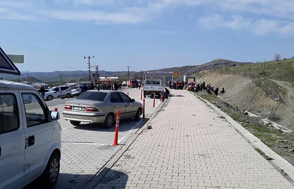 Diyarbakır'da sivillere terör saldırısı: 5 kişi hayatını kaybetti