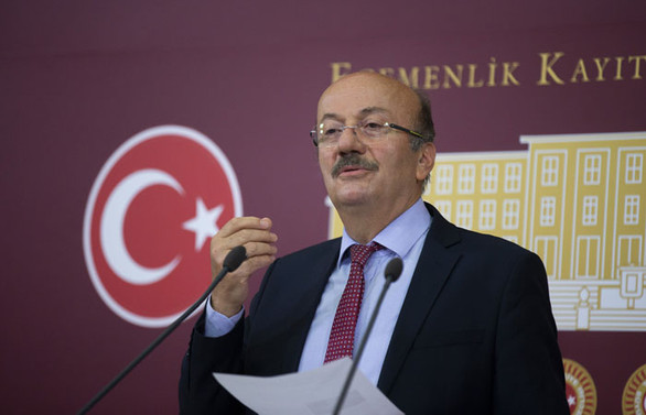 Bekaroğlu: Merkez Bankasındaki yedek akçeye göz dikmiş durumdalar