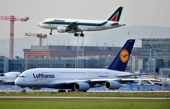 Lufthansa kurtarma paketi kararını erteledi