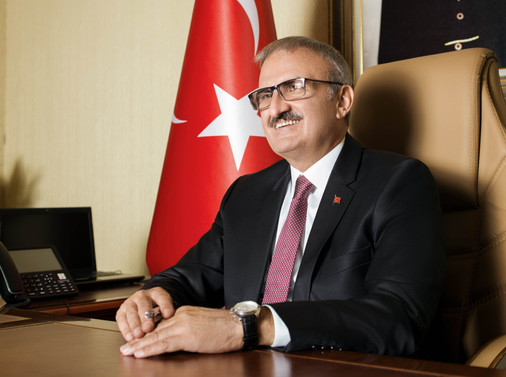 Tarım ve sanayi sektörü devam ediyor ama turizm sektörü durdu