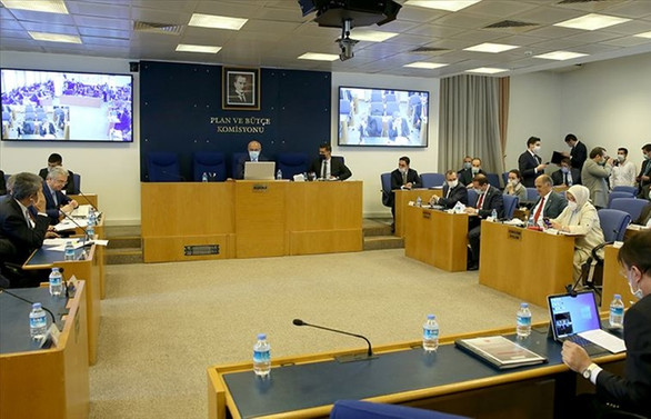 Ekonomiye ilişkin 'torba teklif' komisyondan geçti
