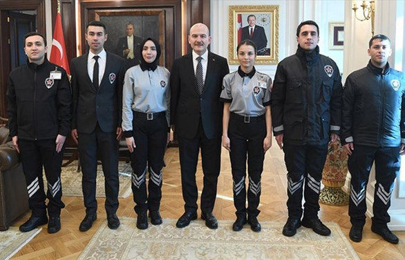 Kamudaki özel güvenlikler tek tip üniformaya geçti