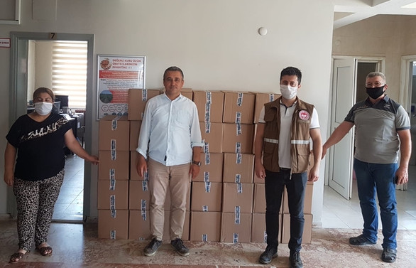 Manisa’daki mevsimlik tarım işçilerine Mey Diageo’dan hijyen paketi