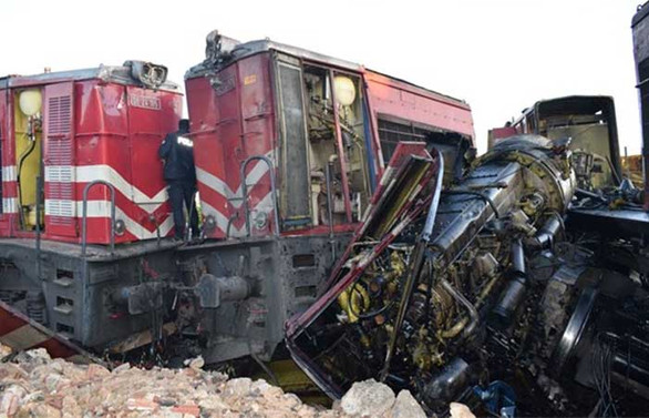 Malatya'da iki yük treni çarpıştı: 1 ölü,3 yaralı