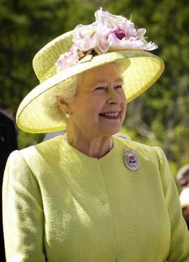 Kraliçe Elizabeth açılan işletmelere başarı diledi