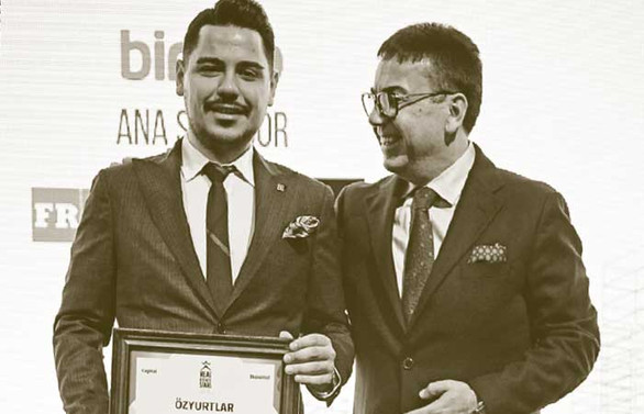 Babam; abim, arkadaşım öğretmenim, kahramanımdır