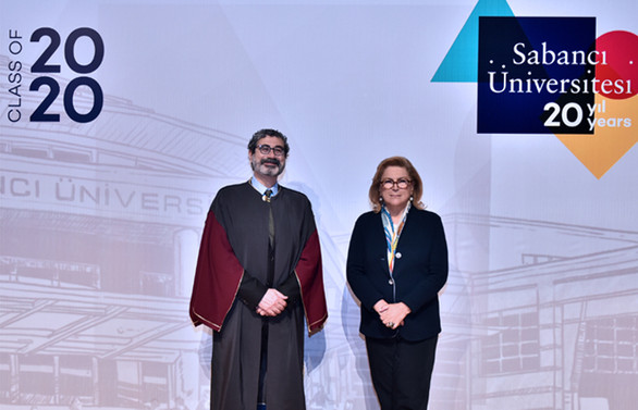 Sabancı Üniversitesi mezunları online törenle diploma aldı