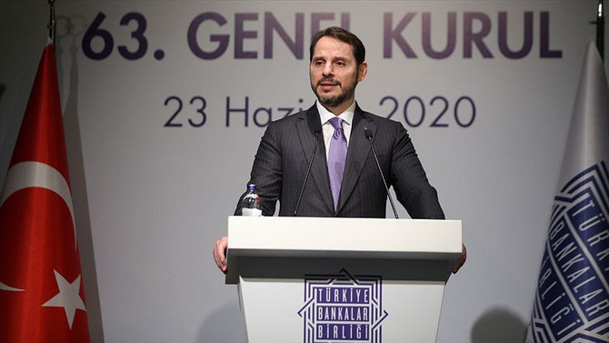 Albayrak'tan bankalara çağrı: Milli şuur ile hareket edin
