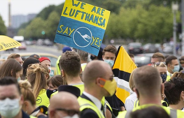 Lufthansa çalışanları sokağa indi