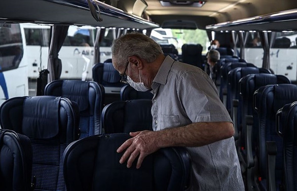 65 yaş ve üzerindekiler izin belgesi alarak turizm amaçlı seyahat yapabilecek
