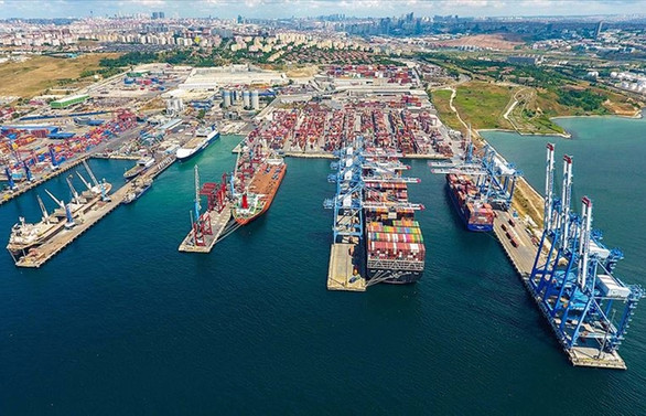 Bakan Karaismailoğlu: Denizcilikte hedef transit liman ülkesi olmak