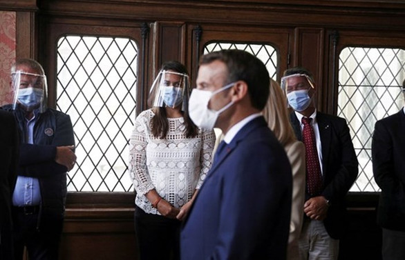 Macron yerel seçimlerde ağır yenilgi aldı