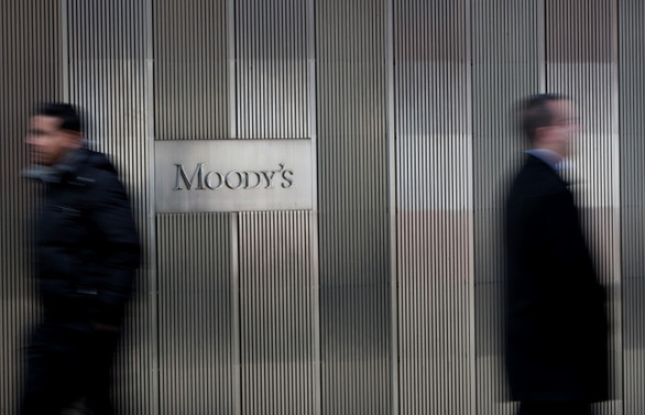 Moody's: Düşük fiyatlar petrol ihracatçısı ülkeleri baskılayacak