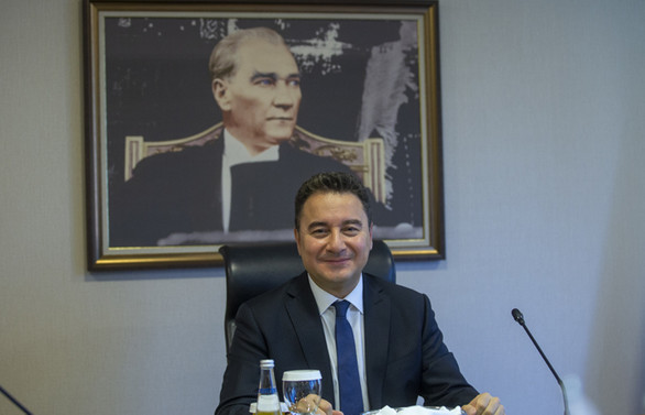 Babacan: Kredi desteği süreci sadece öteliyor