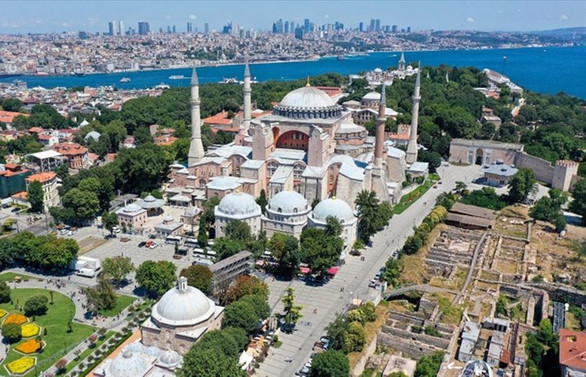 Ayasofya Camisi'nin açılışı için bazı yollar trafiğe kapatıldı