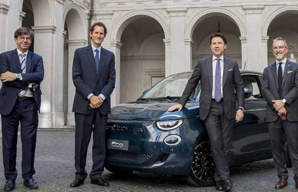 Elektrikli Fiat 500, İtalyan devlet zirvesine tanıtıldı