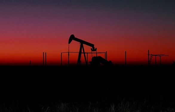 Petrol fiyatları ABD stoklarındaki keskin düşüş etkisiyle yükseldi