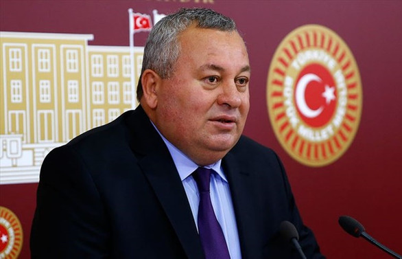 Cemal Enginyurt MHP'den ihraç edildi