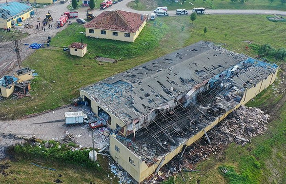 Sakarya'daki fabrika patlamasında can kaybı 6'ya yükseldi