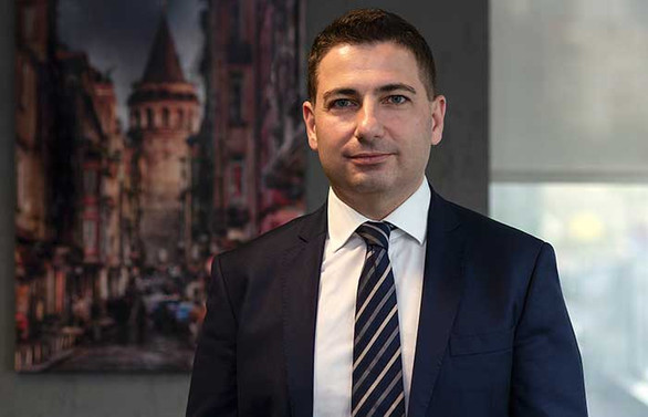 Yorglass CFO’su Uğur Şeker’e 2020’nin en etkin finans lideri ödülü!