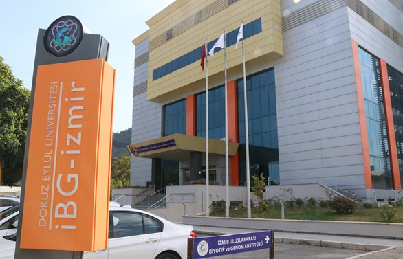 İzmir Biyotıp ve Genom Merkezi'ndeki COVID-19 aşı çalışmasında hayvan deneyleri olumlu sonuçlandı