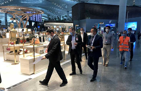 İstanbul Havalimanı'nda COVID-19 denetimi