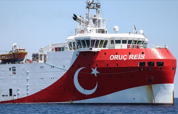 Dönmez: Oruç Reis denizlerimizin röntgenini çekiyor