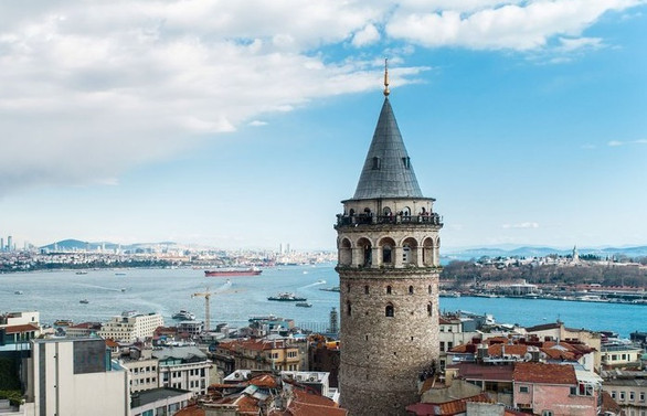 Bakan Ersoy'dan 'Galata Kulesi' açıklaması: Firmaya gerekli yaptırım uygulanacaktır