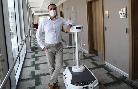 COVID-19 ile mücadelede yerli dezenfeksiyon robotu iş başında