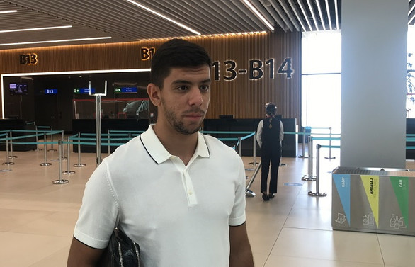 Cenk Özkacar Lyon'da