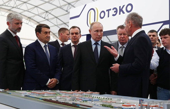 Rus devi Türkiye'den çekiliyor