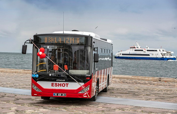 İzmirlileri taşıyacak 304 Otokar otobüsü için imzalar atıldı