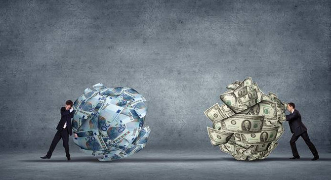 Euro, dolar karşısında yüzde 0,55 değer kazandı