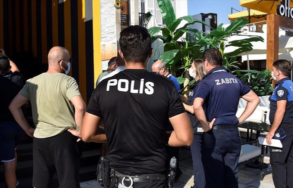 Bodrum'da tedbirlere uymayan 11 işletme mühürlendi