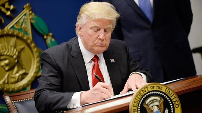 Trump, ByteDance ve Tencent'i yasakladı
