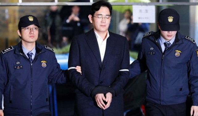 Samsung'un varisi Lee Jae-yong, yeni suçlamalarla karşı karşıya