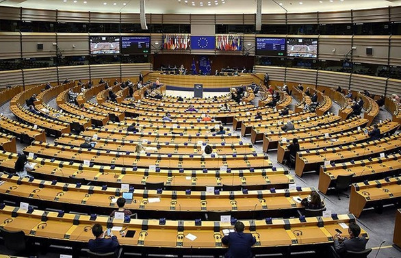 Avrupa Parlamentosu'ndan İngiltere'ye uyarı