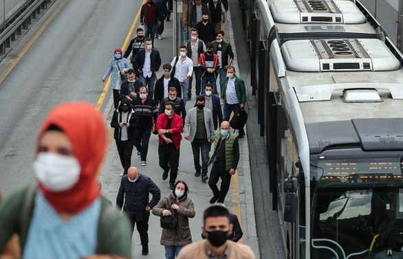 İstanbul Valisi Yerlikaya'dan 'kademeli mesai' açıklaması