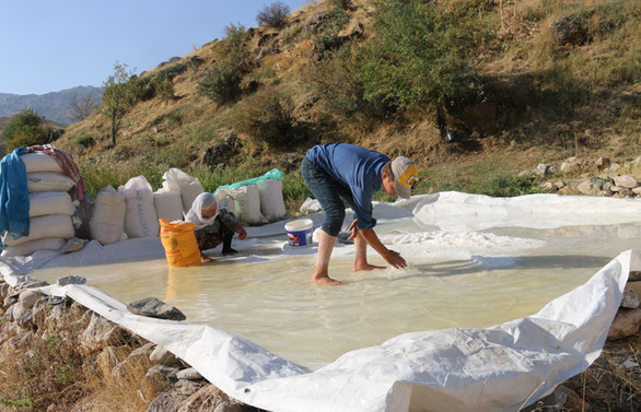 Siirt'te üretilen kaya tuzu köylülerin geçim kaynağı oldu