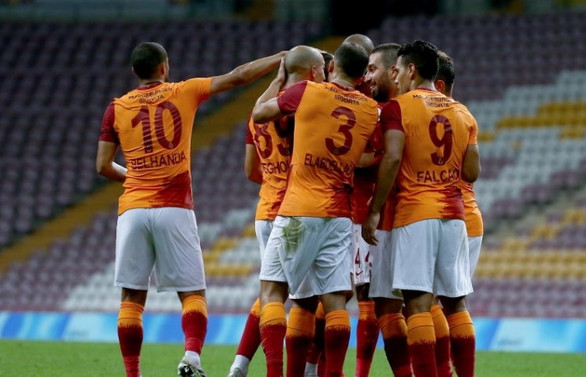 Galatasaray, Azerbaycan'da tur peşinde