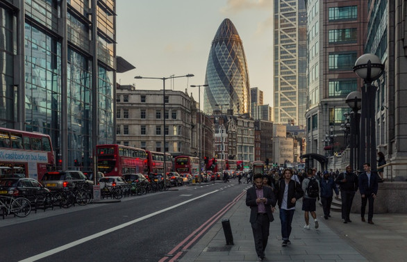 Londra'da sokağa çıkma yasağı ihtimali