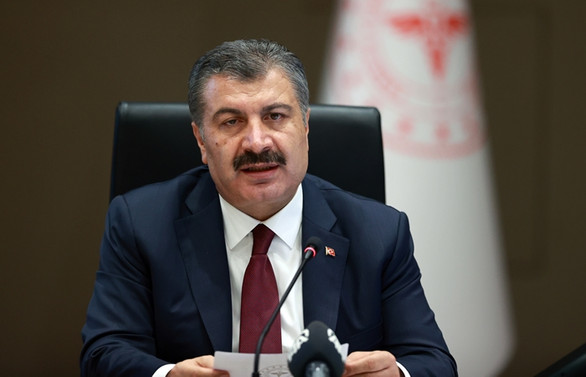 Sağlık Bakanı Koca: Son kritik ayları yaşıyor olabiliriz
