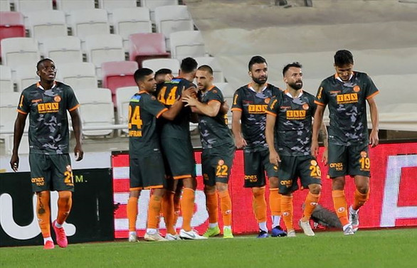 Alanyaspor ilklerin peşinde