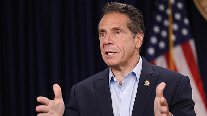 Cuomo: ABDliler politik bir FDA'ya güvenemezler