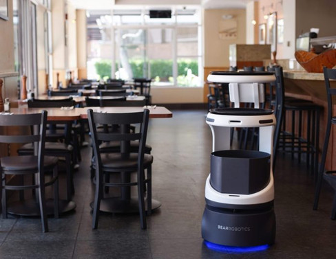 SoftBank'tan robot garson