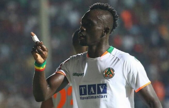 Papiss Cisse İstanbul'a geldi