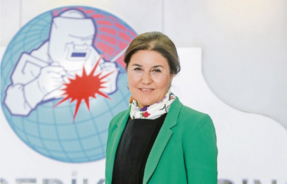 Gedik, kaynakta hem üretiyor hem eğitiyor