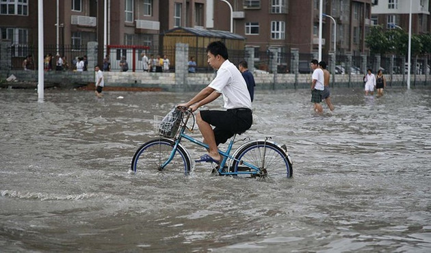 Çin’de şiddetli yağış: 5 ölü