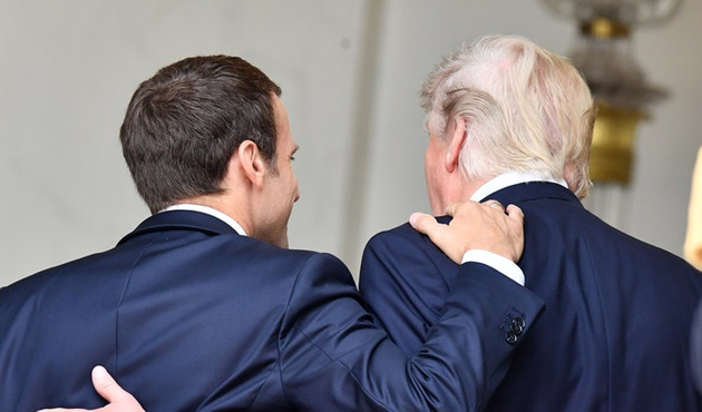 Trump, Macron'la  buluştu